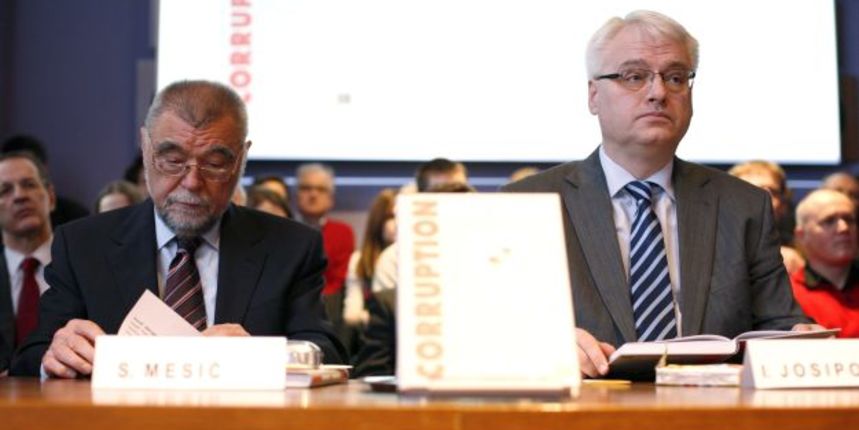Josipović i Mesić-korupcija(Foto:CROPIX) Josipović i Mesić-korupcija(Foto:CROPIX)