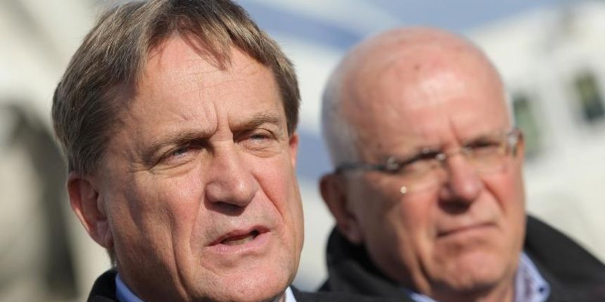 U ulici Ive Masine (Mjesni odbor Crvene kuce) gradonacelnik Bozidar Kalmeta sa suradnicima polozio je kamen temeljac. Time je svecano obiljezeni pocetak gradnje socijalnih stanova po modelu programa POS. Photo: Dino Stanin/PIXSELL U ulici Ive Masine (Mjesni odbor Crvene kuce) gradonacelnik Bozidar Kalmeta sa suradnicima polozio je kamen temeljac. Time je svecano obiljezeni pocetak gradnje socijalnih stanova po modelu programa POS. Photo: Dino Stanin/PIXSELL