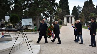 Polaganje vijenaca Polaganje vijenaca