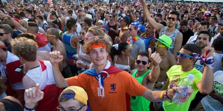 Publika uziva u nastupu dua Galantis na prvom danu Ultra Europe glazbenog festivala na Poljudu. Photo: Davor Puklavec/PIXSELL