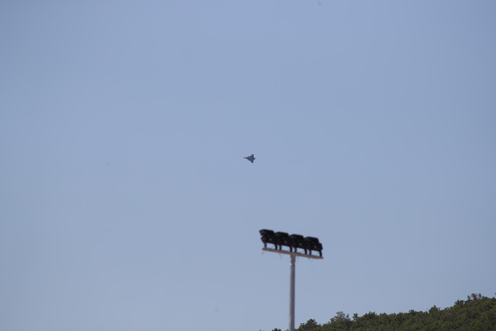 Preleti Rafalea i Krila oluje na obilježavanju 29. obljetnice VRO Oluja @ Knin Preleti Rafalea i Krila oluje na obilježavanju 29. obljetnice VRO Oluja @ Knin