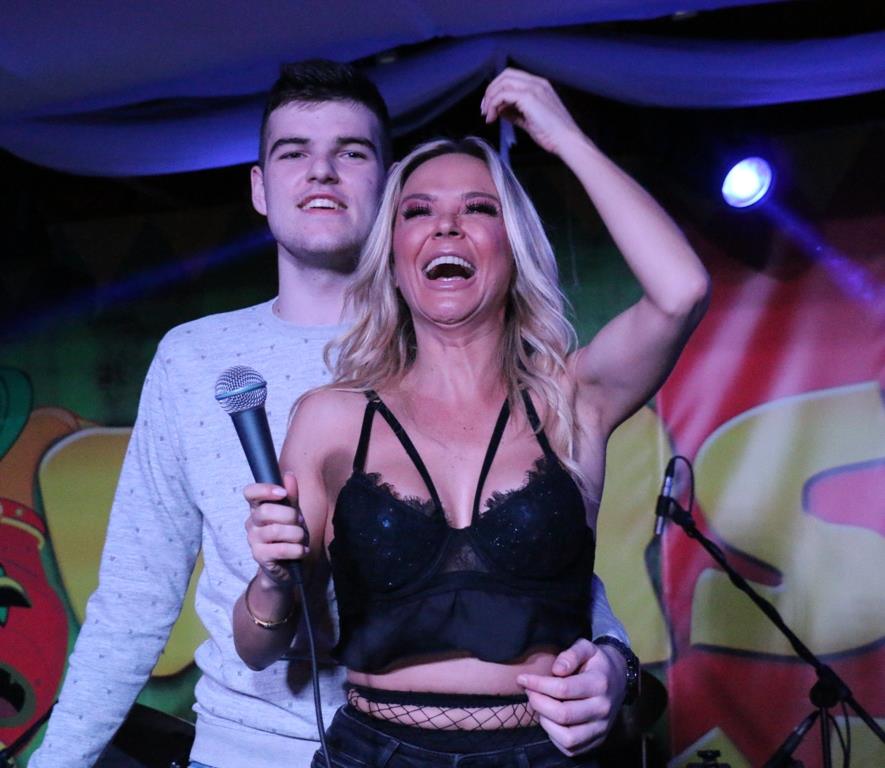 Virske maškare: Maja Šuput zapalila ledenu virsku večer Virske maškare: Maja Šuput zapalila ledenu virsku večer