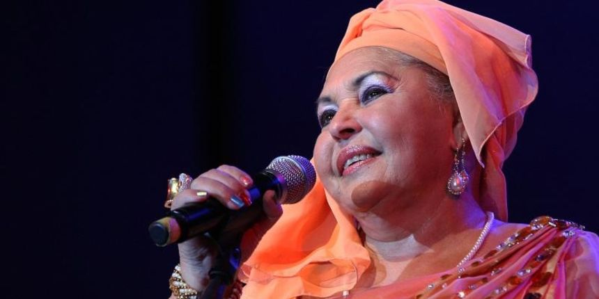 Koncert kraljice romske glazbe Esme Redzepove u Lisinskom. Photo: Marko Prpic/PIXSELL Autor Marko Prpic/PIXSELL Ključne riječi pjevac, glazba, glazba, koncert, koncert, pjevacica, roma, romska, Esma, Redzepova Koncert kraljice romske glazbe Esme Redzepove u Lisinskom. Photo: Marko Prpic/PIXSELL Autor Marko Prpic/PIXSELL Ključne riječi pjevac, glazba, glazba, koncert, koncert, pjevacica, roma, romska, Esma, Redzepova