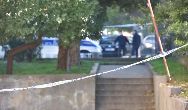 Nepoznati počinitelj bacio eksplozivnu napravu u dvorište PU Zadarske