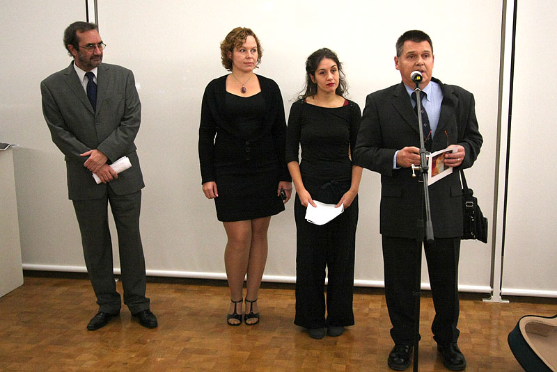 ‘Ples sjena’ – izložba slika Oksane Veber