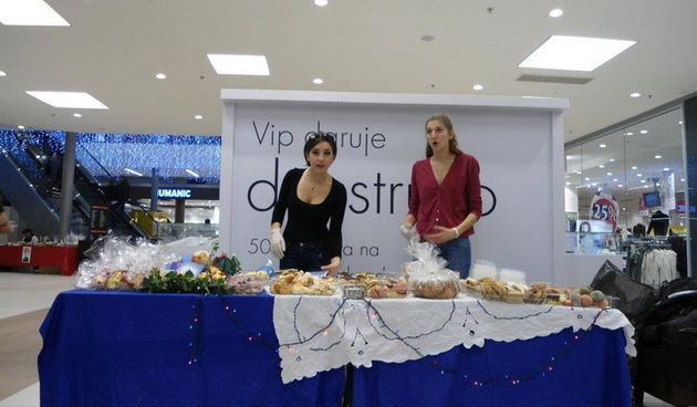 Predbožićna akcija u Suernovi, Foto: Udruga Down Zadarske županije, Anđela Horvat