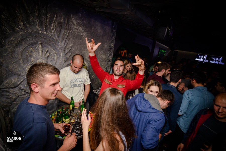 Subotnji party u Svarog baru