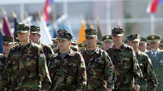 Svečano postrojavanje na stadionu u Kranjčevićevoj u povodu Dana Oružanih snaga Republike Hrvatske. Foto. PIXSELL Svečano postrojavanje na stadionu u Kranjčevićevoj u povodu Dana Oružanih snaga Republike Hrvatske. Foto. PIXSELL