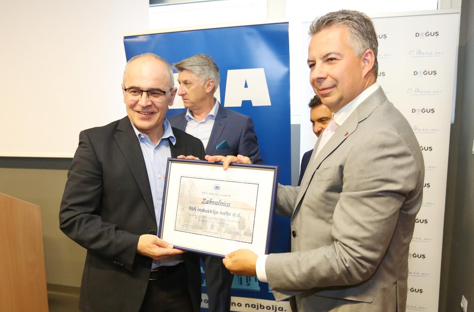 INA i Dogus grupa donirali 200 tisuća kuna Općoj bolnici INA i Dogus grupa donirali 200 tisuća kuna Općoj bolnici