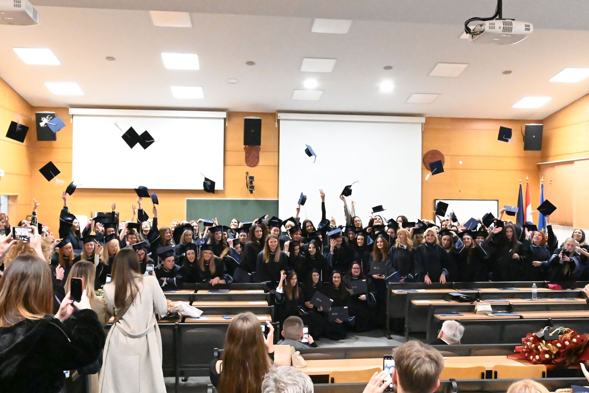 Sveučilište u Zadru: Promocija prvostupnika ranog i predškolskog odgoja i obrazovanja Sveučilište u Zadru: Promocija prvostupnika ranog i predškolskog odgoja i obrazovanja