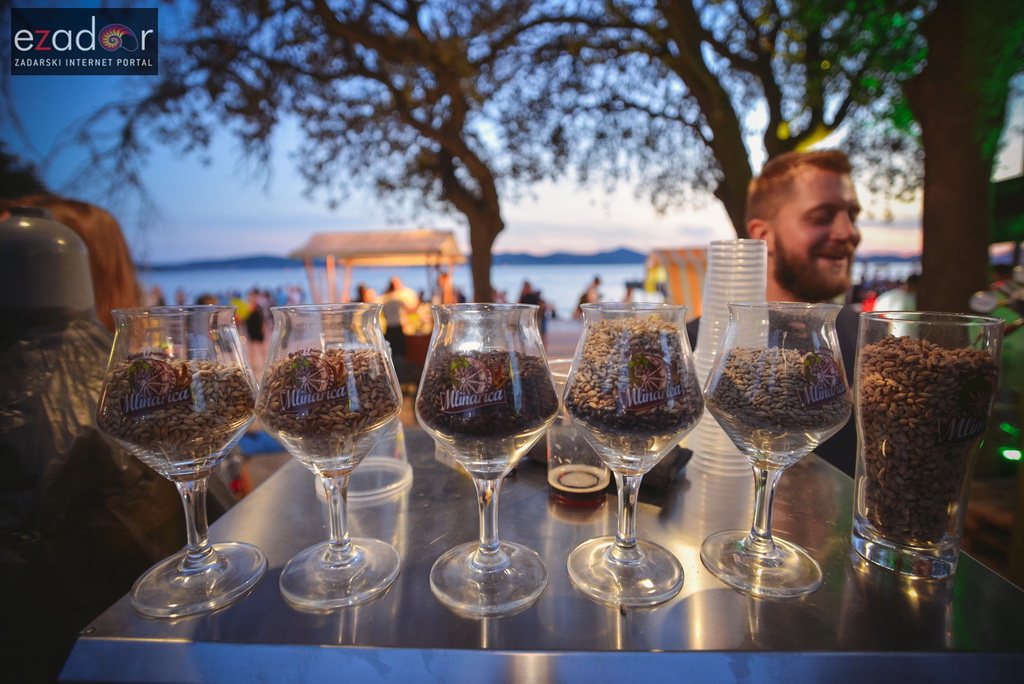Zadar Craft Beer festival 2017 na zadarskoj rivi Zadar Craft Beer festival 2017 na zadarskoj rivi