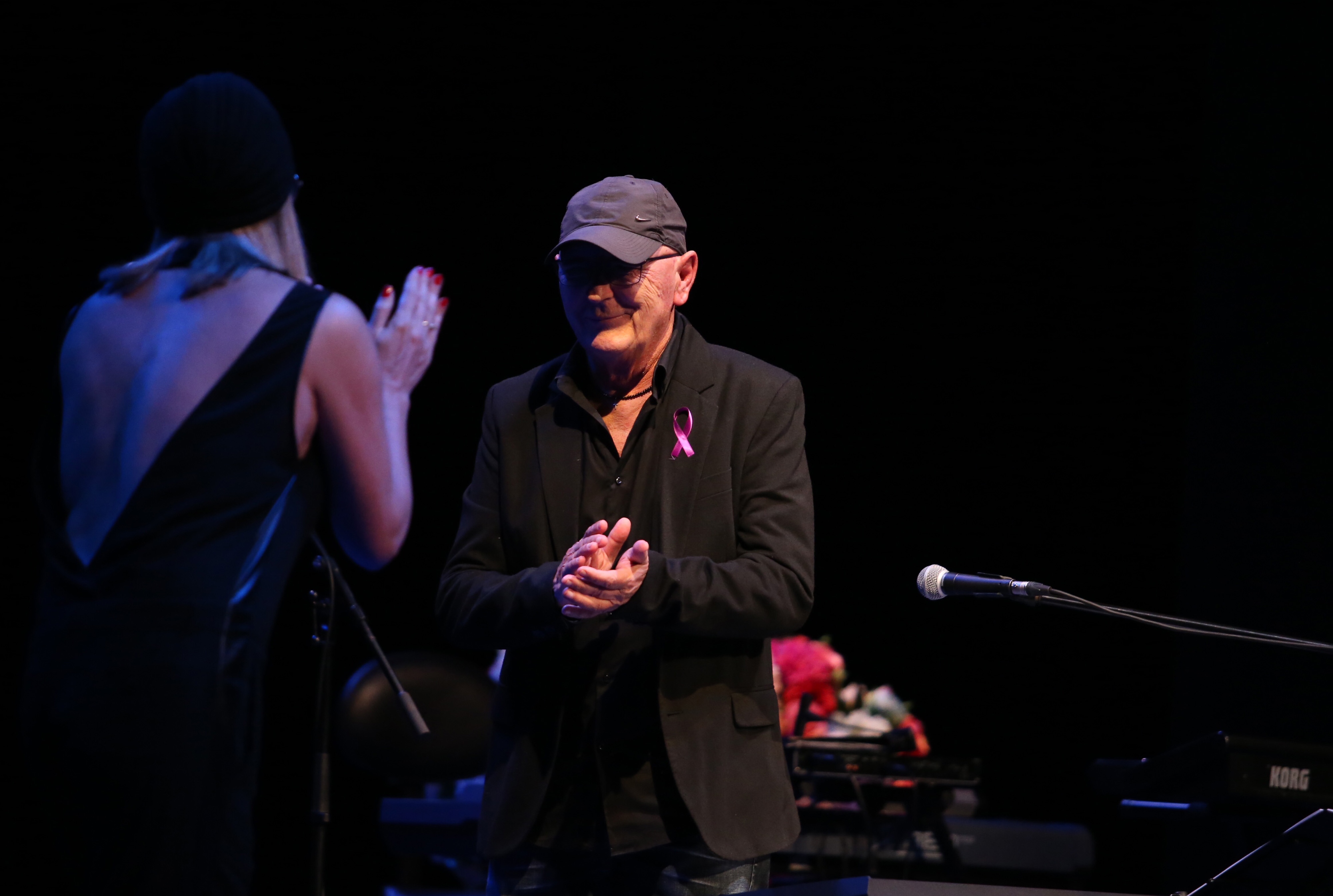 Koncertom ‘Vjeruj u ljubav’ obilježena 50. godišnjica Županijske lige protiv raka: zapjevao i Oliver Dragojević Koncertom ‘Vjeruj u ljubav’ obilježena 50. godišnjica Županijske lige protiv raka: zapjevao i Oliver Dragojević