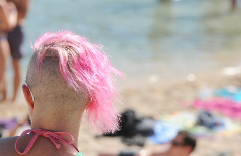 Tisno – Drugog dana Garden festivala posjetitelji uzivali u zabavi na plazi. Photo: Hrvoje Jelavic/PIXSELL