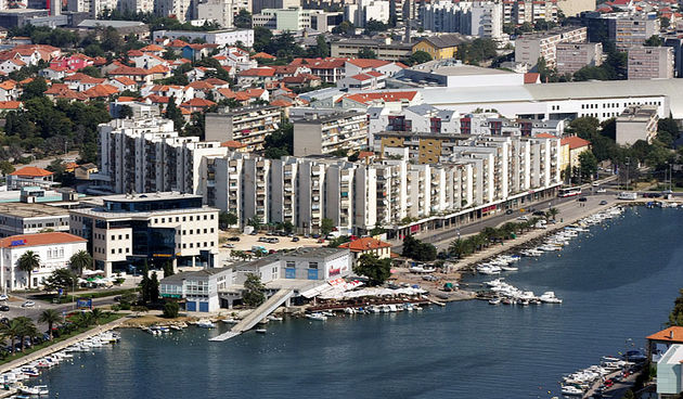 Zadar, zgrada Ljepotica u Jazinama