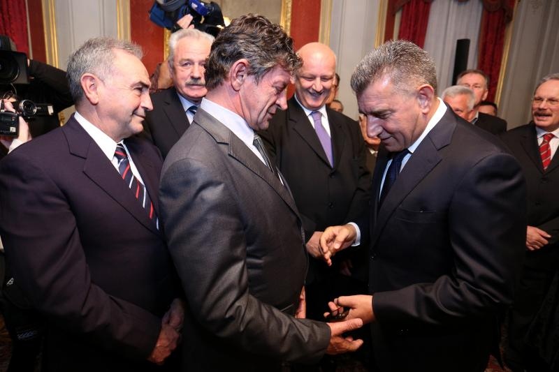 , Zagreb – U Dvercu je odrzana dodjela povelje pocasnog gradjanina Zagreba generalu Anti Gotovini. Photo: Anto Magzan/PIXSELL , Zagreb – U Dvercu je odrzana dodjela povelje pocasnog gradjanina Zagreba generalu Anti Gotovini. Photo: Anto Magzan/PIXSELL