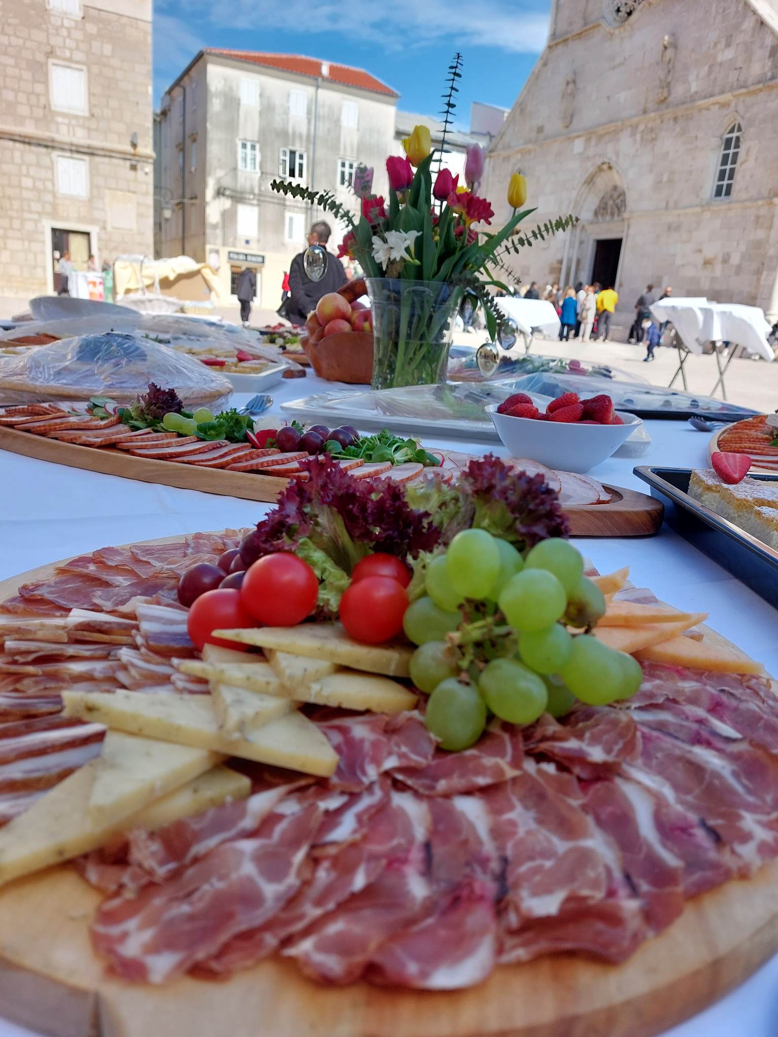 uskršnji doručak u Gradu Pagu