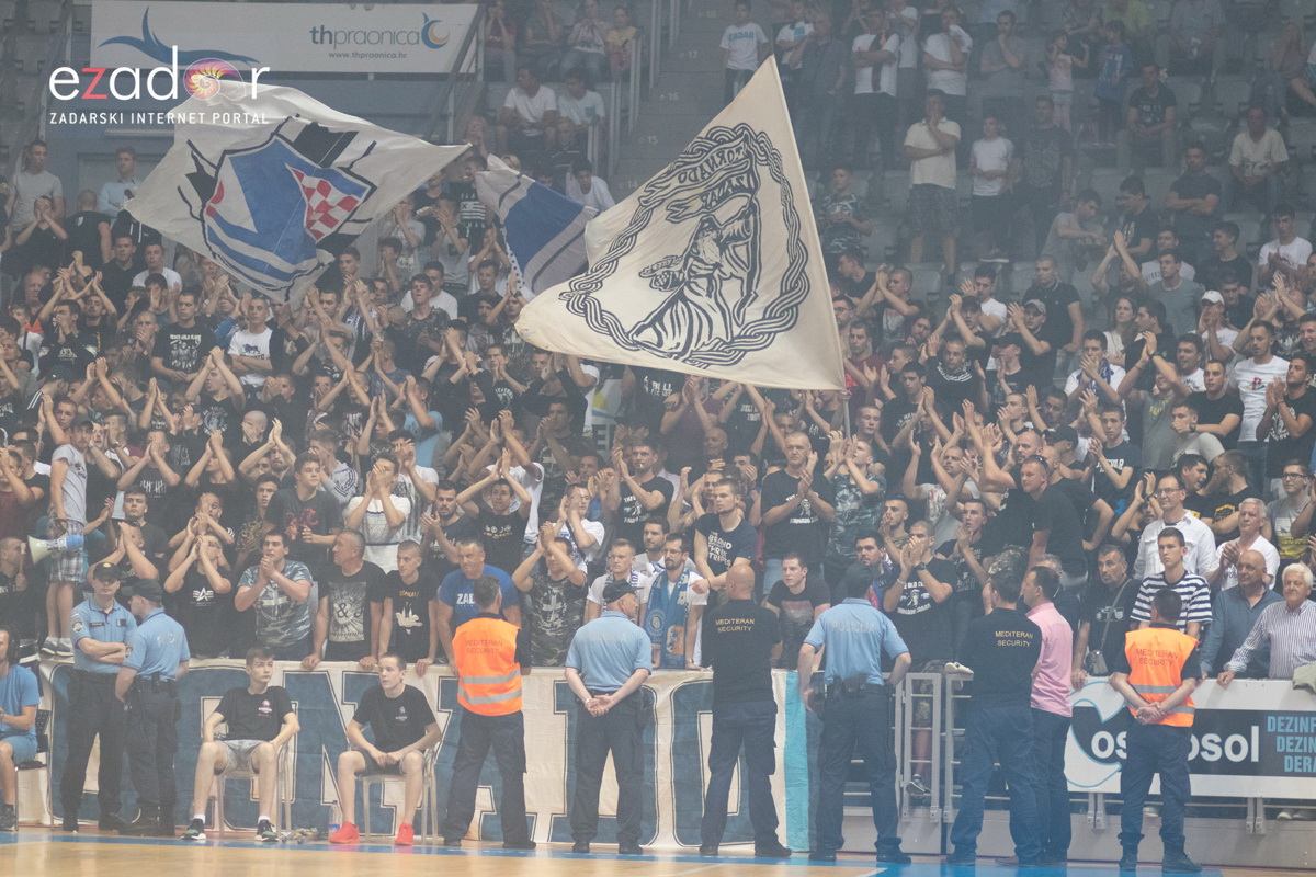 Polufinale doigravanja HT Premijer lige, 1. utakmica: KK Zadar – KK Cibona 89-78