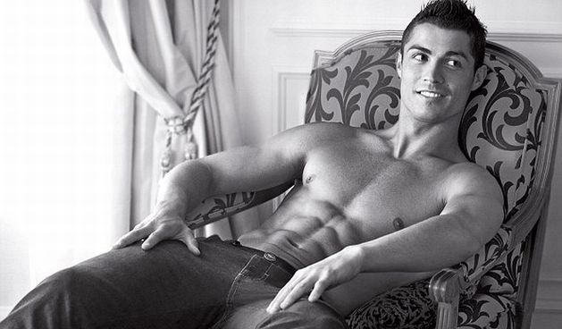 Cristiano Ronaldo ( foto Armani)