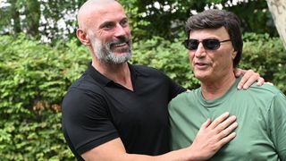 U Croatia Records-u odrzana je promocija novog albuma pjevaca Duska Lokina. U Croatia Records-u odrzana je promocija novog albuma pjevaca Duska Lokina.