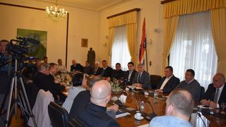 Zadarski župan Božidara Longin održao sastanak s gradonačelnicima i načelnicima Zadarski župan Božidara Longin održao sastanak s gradonačelnicima i načelnicima