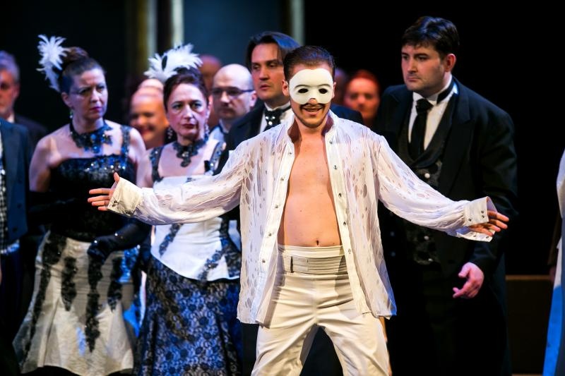 Osijek – U HNK-u premijerno izvedena opera Don Giovanni, W.A. Mozarta u reziji Roberta Boskovica. Photo: Davor Javorovic/PIXSELL Osijek – U HNK-u premijerno izvedena opera Don Giovanni, W.A. Mozarta u reziji Roberta Boskovica. Photo: Davor Javorovic/PIXSELL