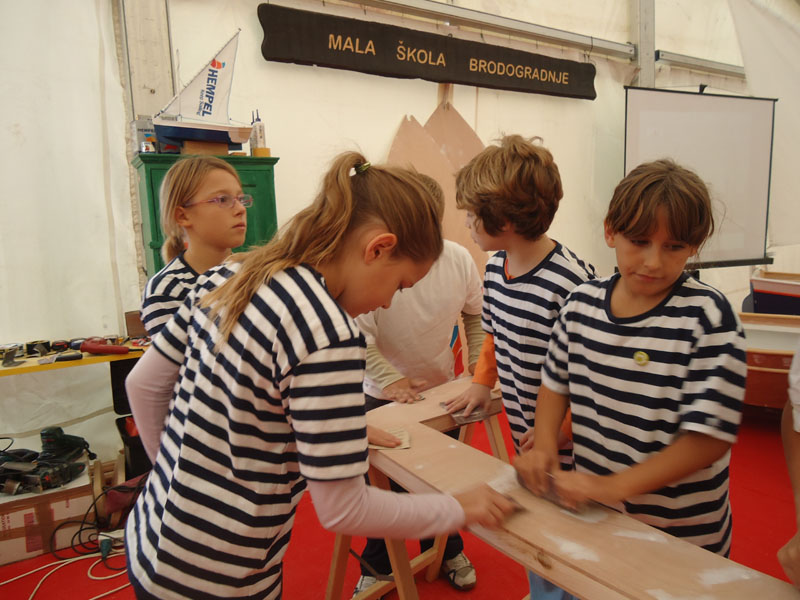 Biograd: Mala škola brodogradnje
