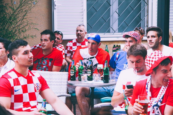 Euro 2016: Utakmica između Hrvatske i Češke gledala se u brojnim zadarskim lokalima i kafićima.