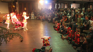 Plesna udruga Gesta: Ima li spasa za Djeda Mraza (Foto:Saša Čuka)