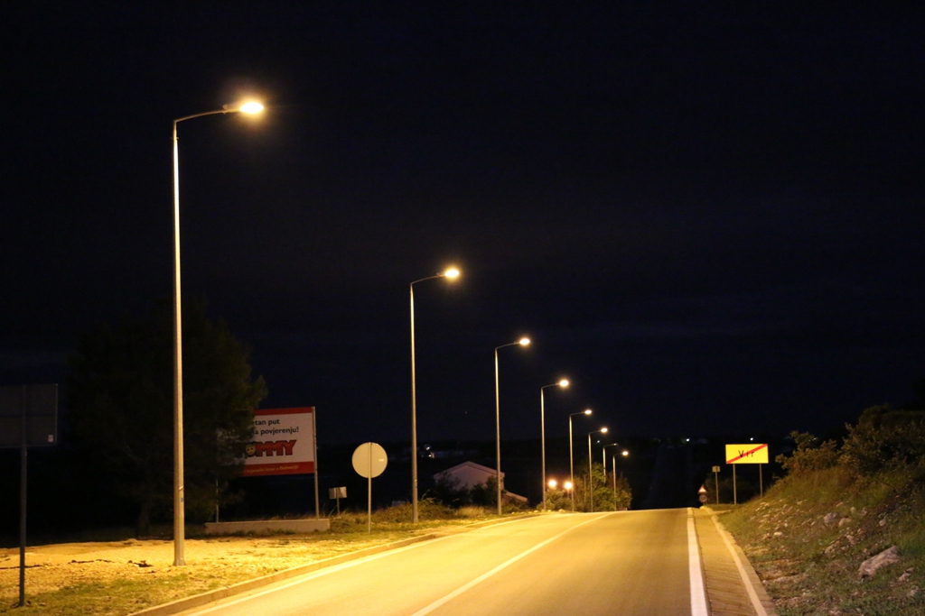 Rekonstrukcija ceste D-306 na Viru: Zasvijetlilo od Virskog mosta do centra!