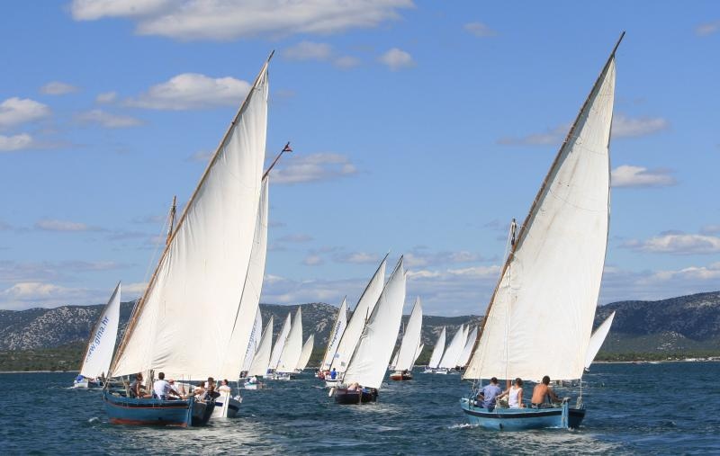Betina: Održana tradicionalna regata za dušu i tilo, Foto: Duško Jaramaz/PIXSELL Betina: Održana tradicionalna regata za dušu i tilo, Foto: Duško Jaramaz/PIXSELL