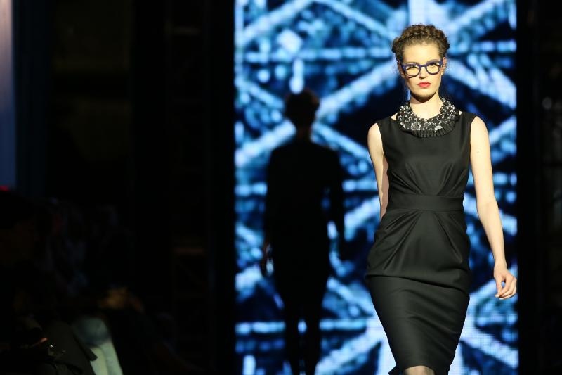 Toyota Fashion week prva večer održana je u ponedjeljak navečer u zagrebačkom Kaptol centru i predstavila zanimljive ideje dizajnera Toyota Fashion week prva večer održana je u ponedjeljak navečer u zagrebačkom Kaptol centru i predstavila zanimljive ideje dizajnera