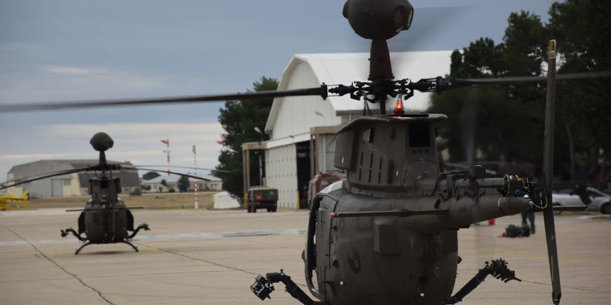 Letačka obuka nove skupine pilota na Kiowama Letačka obuka nove skupine pilota na Kiowama