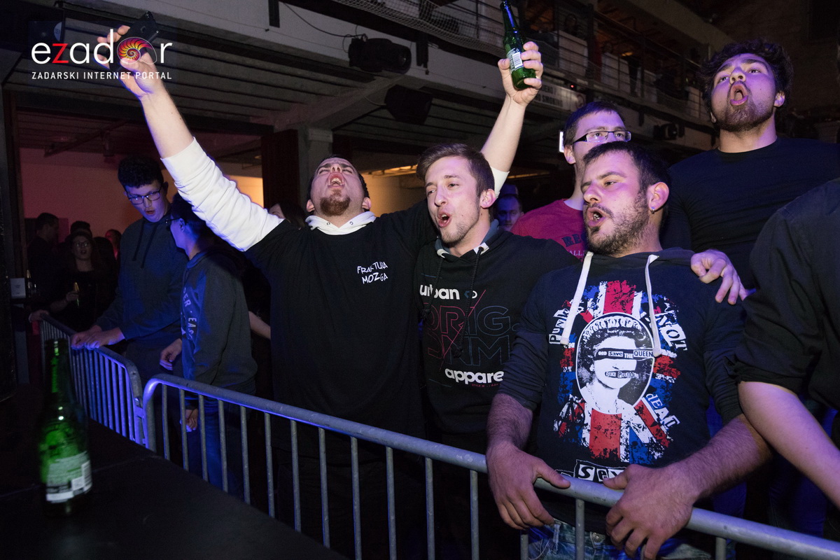 Hladno pivo @ Arsenal Zadar Hladno pivo @ Arsenal Zadar
