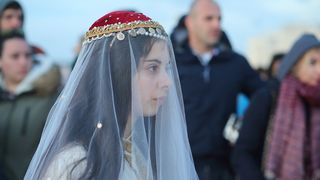 HGD Sv. Cecilija izvelo korčulanski viteški ples “Moreška” na Pozdravu suncu