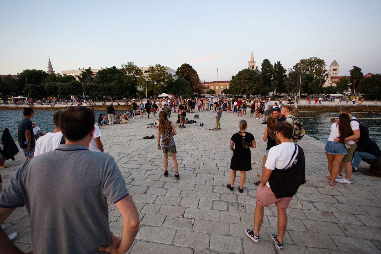 Bablje ljeto u Zadru: Riva je puna turista