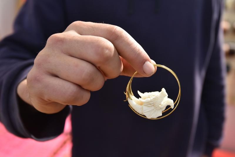 U Domu branitelja poceo 14. HAND MADE FEST – Festival rucnih izrada, mastovitosti i dizajna. I ove se godine u svih 5 dvorana Doma branitelja, 200-ak izlagaca, od kojih i 20% muskaraca, tri dana promice i promovira jedinstvene vrijednosti rucnih izrada, p U Domu branitelja poceo 14. HAND MADE FEST – Festival rucnih izrada, mastovitosti i dizajna. I ove se godine u svih 5 dvorana Doma branitelja, 200-ak izlagaca, od kojih i 20% muskaraca, tri dana promice i promovira jedinstvene vrijednosti rucnih izrada, p