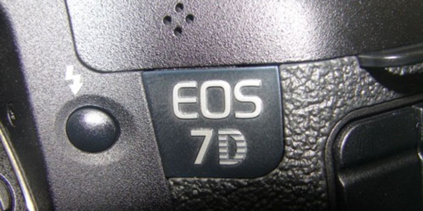 Canon EOS 7D (foto: bug.hr) Canon EOS 7D (foto: bug.hr)