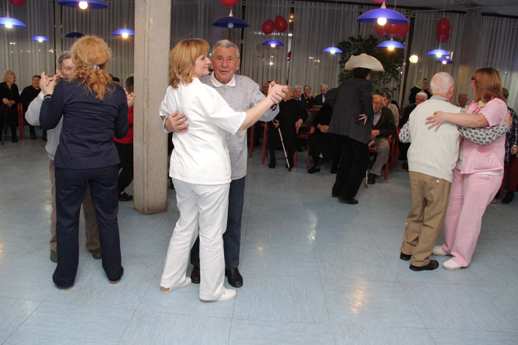 Valentinovo u Domu za stare i nemoćne, foto-I. PERINCIC