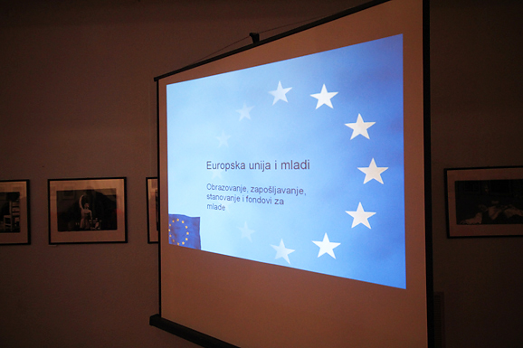 Zašto Hrvatska treba ući u EU (foto:Saša Čuka) Zašto Hrvatska treba ući u EU (foto:Saša Čuka)