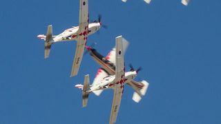 Međunarodni aeromiting u mađarskom Kecskemetu, 3. kolovoza, foto: Goran Krošelj Međunarodni aeromiting u mađarskom Kecskemetu, 3. kolovoza, foto: Goran Krošelj