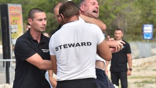 Okršaj kod Zrća: redari opet otjerali udrugu bivših ovisnika