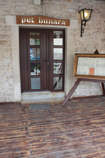 Restoran Pet bunara Restoran Pet bunara