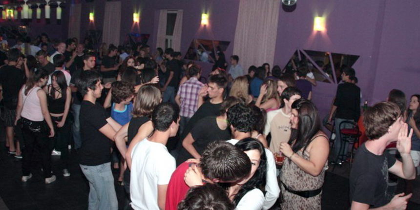 DJ Andrologic u klubu Satir 26. lipnja 2010. DJ Andrologic u klubu Satir 26. lipnja 2010.