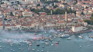 Splićani ispratili Olivera na posljednju plovidbu – fotografije iz zraka