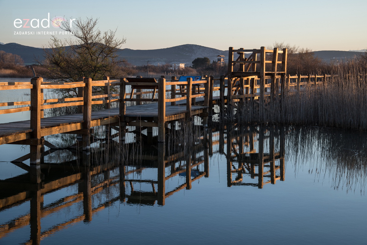 Nedjeljno svitanje na Vranskom jezeru Nedjeljno svitanje na Vranskom jezeru