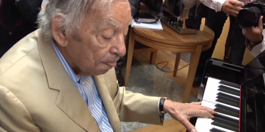 Screenshot: YouTube KARL WLASCHEK Screenshot: YouTube KARL WLASCHEK