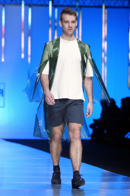 Zagreb, 150313.
Zagrebacki Velesajam.
Odrzana je treca vecer revije Perwoll Fashion.hr na kojoj su svoje kreacije predstavili Martina Felja, Morana Krklec, Young at Squat, Marina Design i Envy Room.
Na fotografiji: kreacije Young at Squat.
Foto: Marko T Zagreb, 150313.
Zagrebacki Velesajam.
Odrzana je treca vecer revije Perwoll Fashion.hr na kojoj su svoje kreacije predstavili Martina Felja, Morana Krklec, Young at Squat, Marina Design i Envy Room.
Na fotografiji: kreacije Young at Squat.
Foto: Marko T