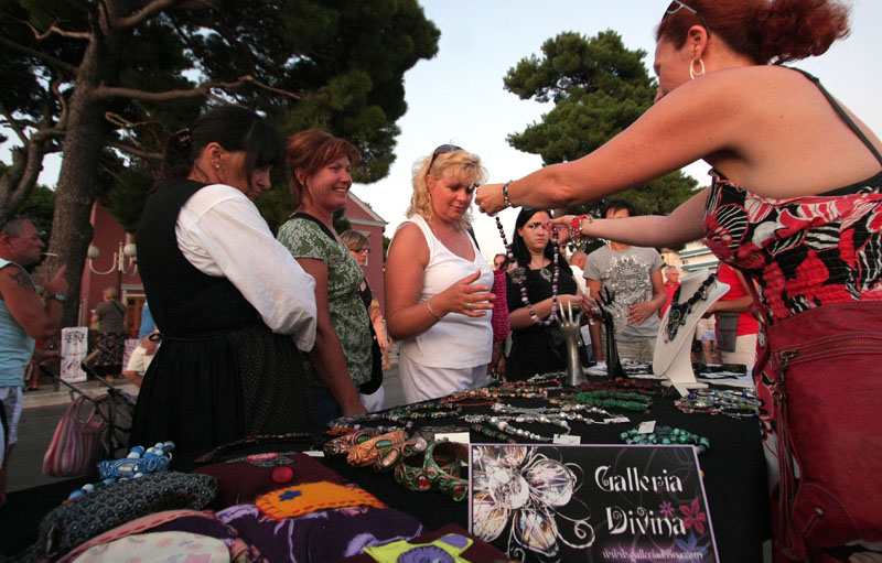 Biograd: Večer starih zanata i rukotvorina (foto: Marin Gospić)