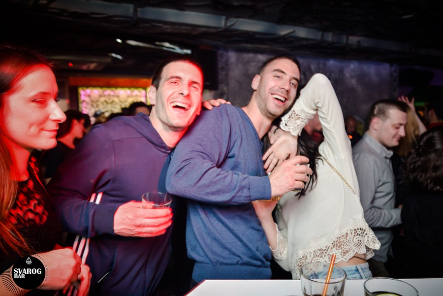 Subotnji party u Svarog baru