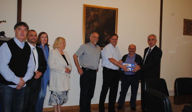 Protiv raka u dva koraka: Županu predano čak 13.580 potpisa, foto: Narodni list